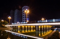 天橋照明亮化工程設(shè)計，點綴城市夜景燈光
